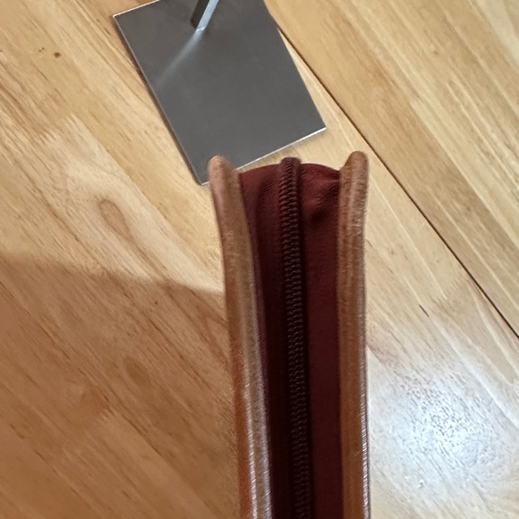 Tous NWT File Folder Black and White Artistic File Folder with Brown Trim - Picture 5 of 10